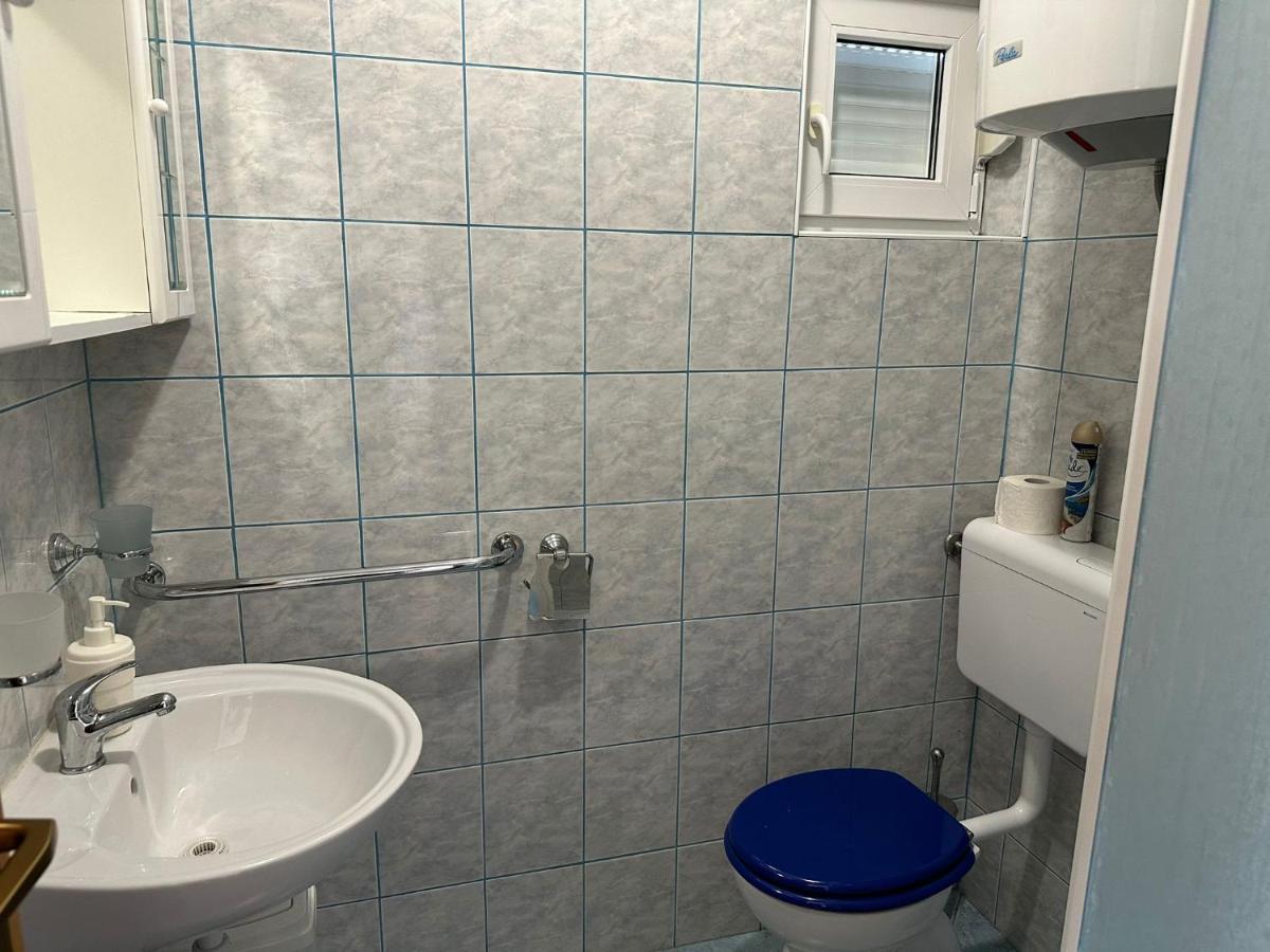 Apartmani Karlobag Exterior foto